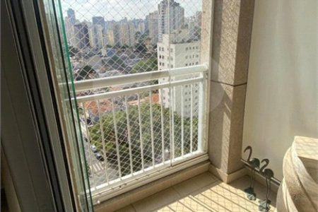 Apartamento à venda com 3 suítes em Vila Romana, São Paulo, SP