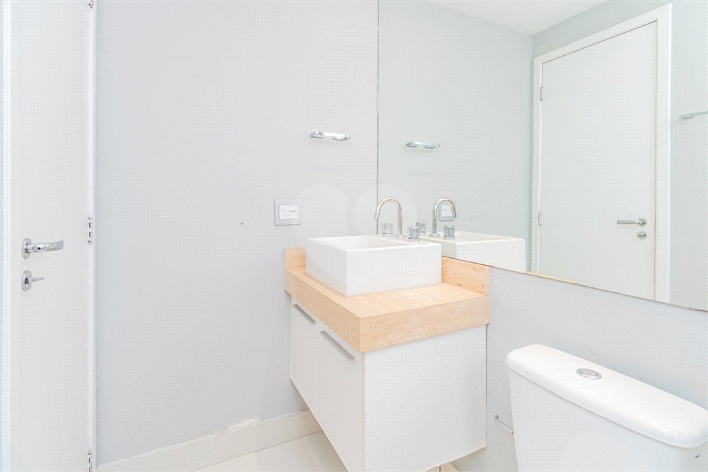 Apartamento à venda com 3 suítes em Granja Julieta, São Paulo, SP