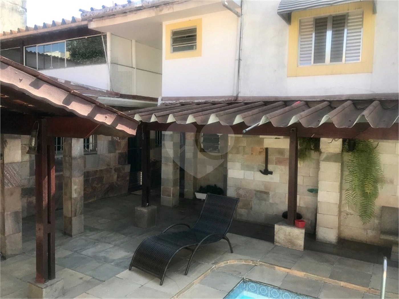 Sobrado à venda com 4 quartos, sendo 1 suíte, em Vila Gustavo, São Paulo, SP