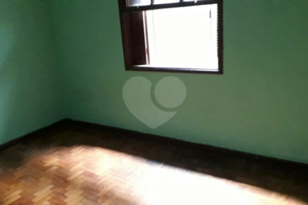 Sobrado à venda com 3 quartos, sendo 1 suíte, em Vila Gustavo, São Paulo, SP