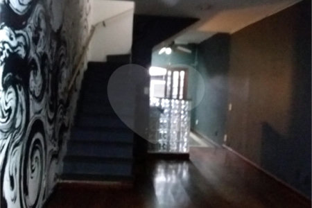Sobrado à venda com 3 quartos em Moema, São Paulo, SP