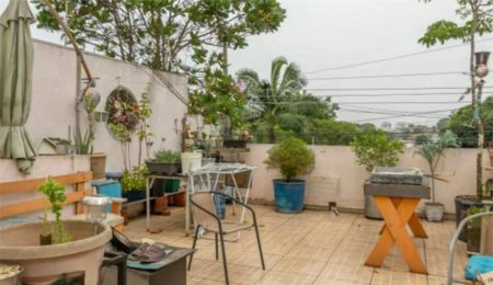 Sobrado à venda com 3 quartos, sendo 1 suíte,  em Jardim Monte Kemel, São Paulo, SP