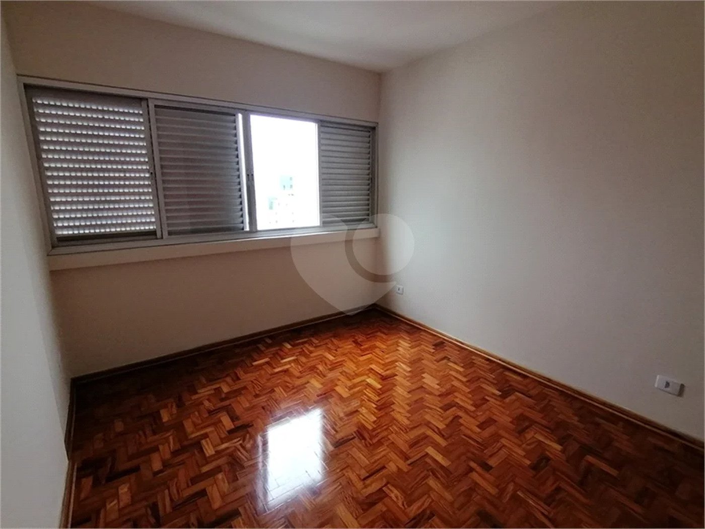 APARTAMENTO À VENDA, 1 QUARTO, GARAGEM, EM HIGIENOPOLIS, 60m2, 100% REFORMADO