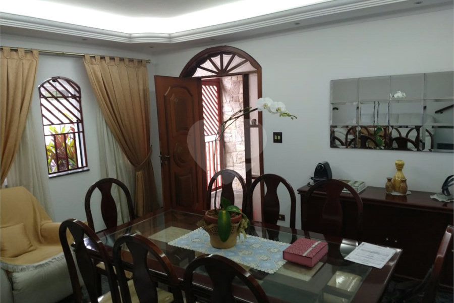 Sobrado à venda com 3 quartos, sendo 1 suíte, em Tucuruvi, São Paulo, SP
