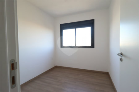 Apartamento à venda com 3 quartos, sendo 1 suíte, em Vila Anastácio, São Paulo, SP