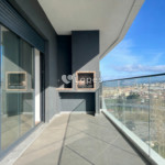 Apartamento T3 à venda em Águas Santas, Maia, Portugal – Varanda e garagem