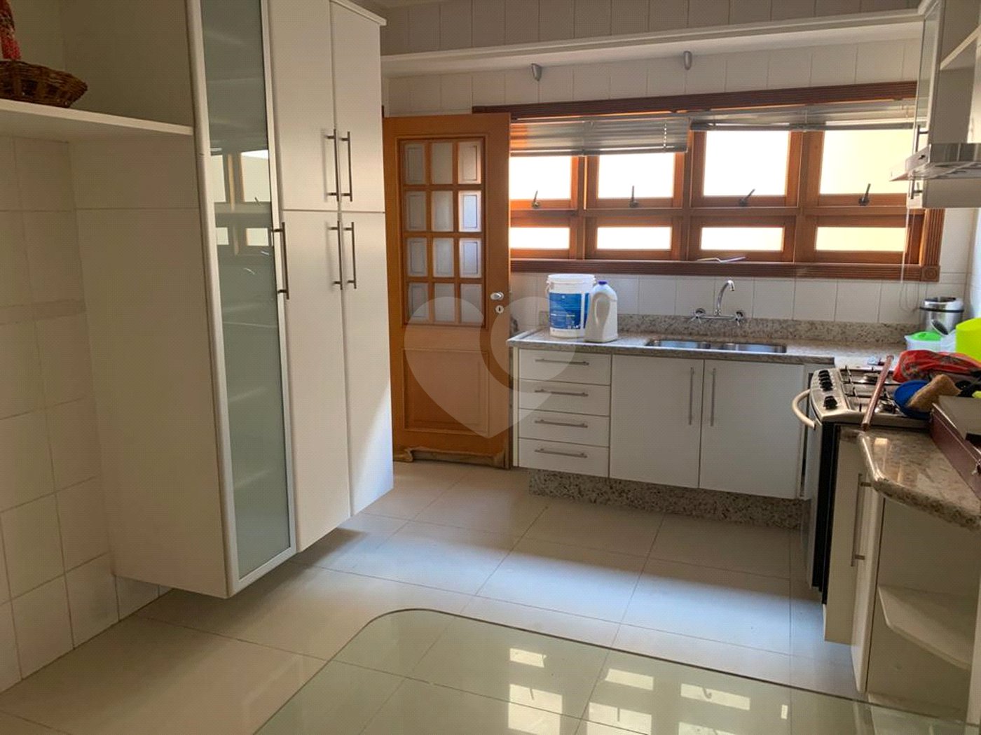Casa à venda com 5 suítes no condomínio Jardim São Felipe, Atibaia - SP
