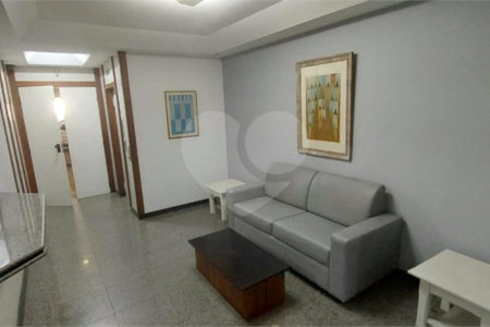 Apartamento à venda com 4 quartos, sendo 1 suíte,  em Tijuca, Rio de Janeiro, RJ