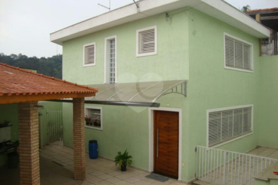 Sobrado à venda com 2 suítes em Tremembé, São Paulo, SP