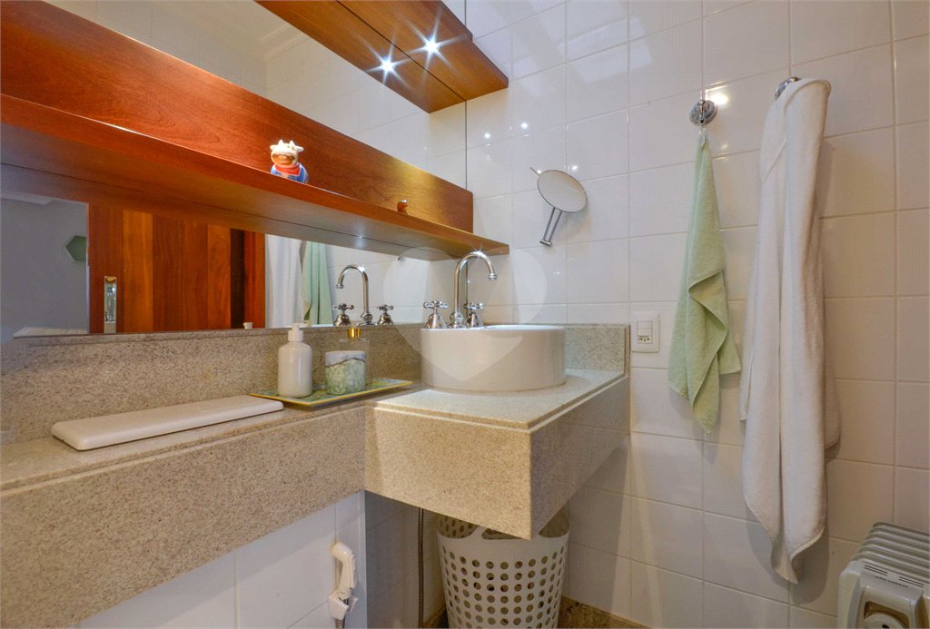 Casa à venda com 5 quartos, sendo 4 suítes, no condomínio Espaço Mobile - Real Parque, São Paulo - SP