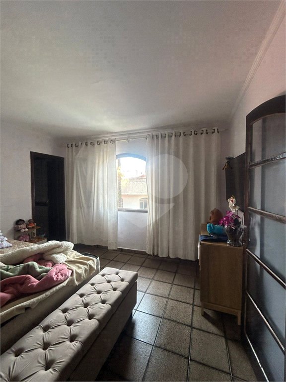 Sobrado à venda com 3 quartos, sendo 1 suíte,  em Tremembé, São Paulo, SP