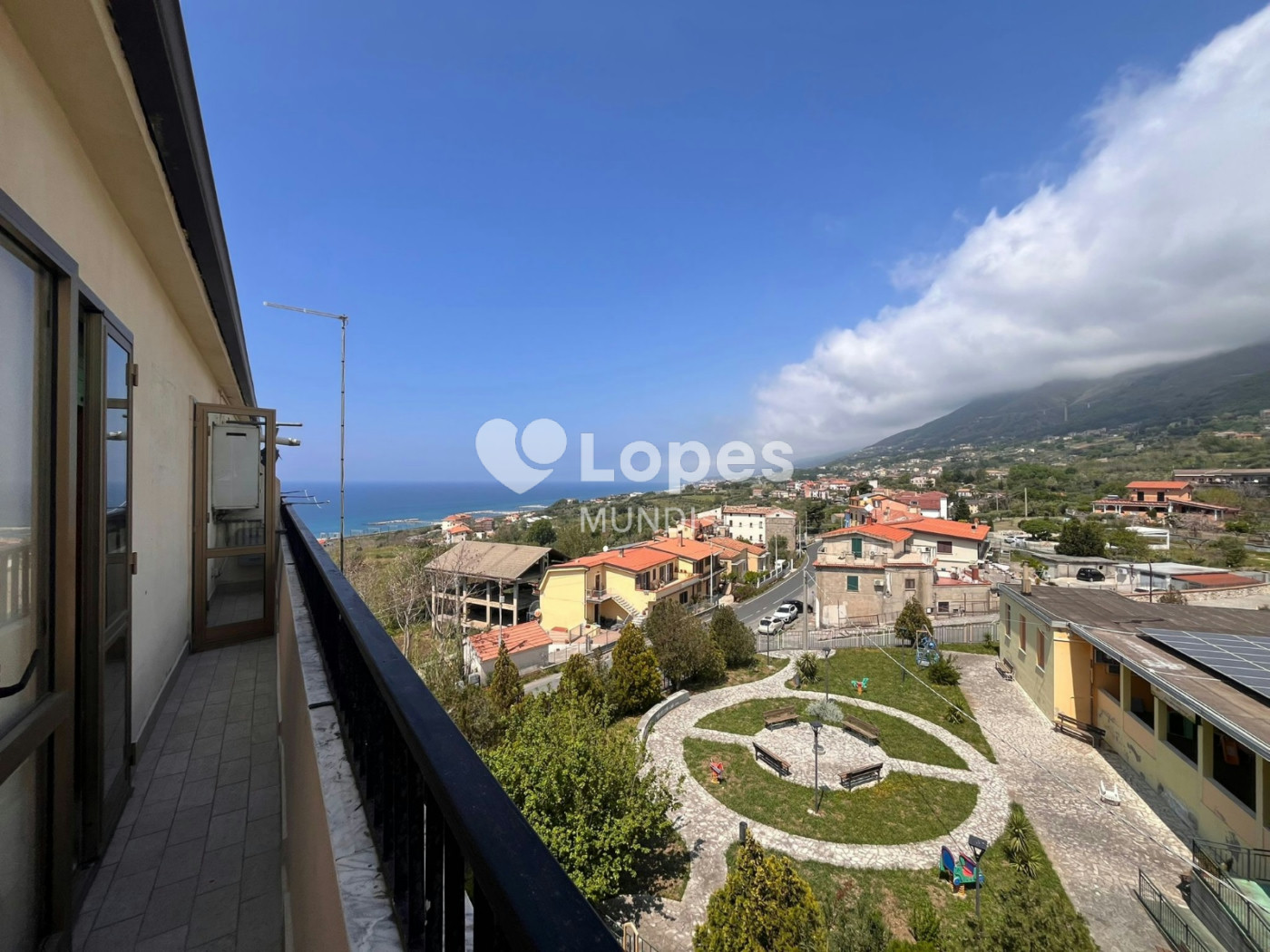 Apartamento com 2 quartos à venda em San Lucido, Itália – Vista para o mar e perto da praia