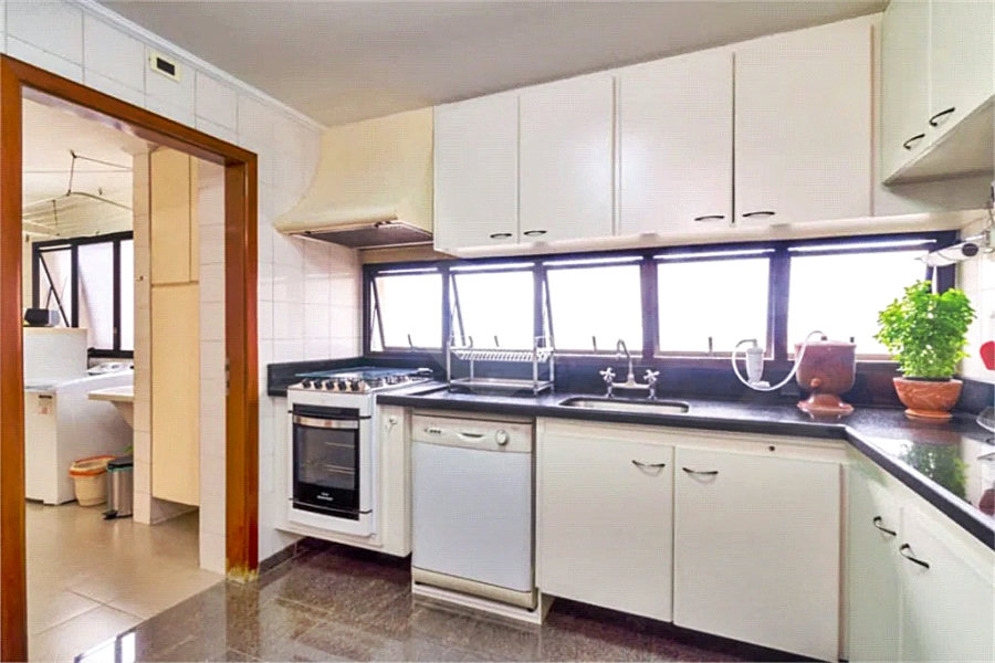 Apartamento à venda com 4 quartos, sendo 3 suítes, em Santana, São Paulo, SP