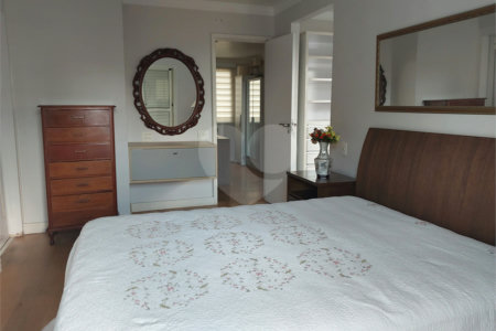 Apartamento à venda com 3 quartos, sendo 2 suítes,  em Cidade São Francisco, São Paulo, SP