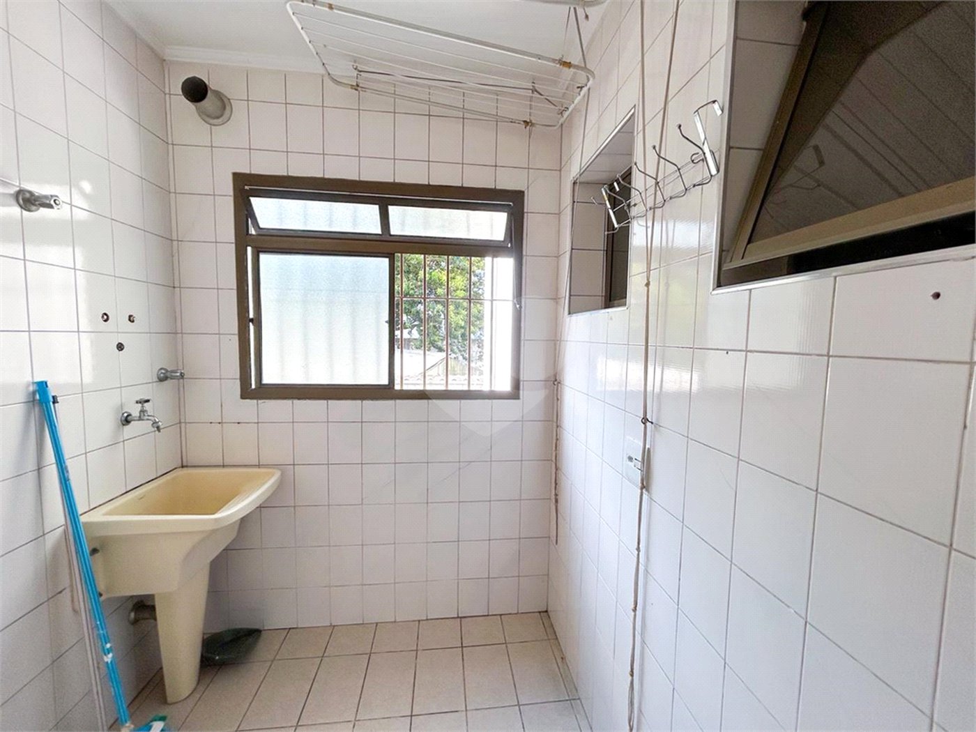 Apartamento à venda com 3 quartos, sendo 1 suíte,  em Planalto Paulista, São Paulo, SP