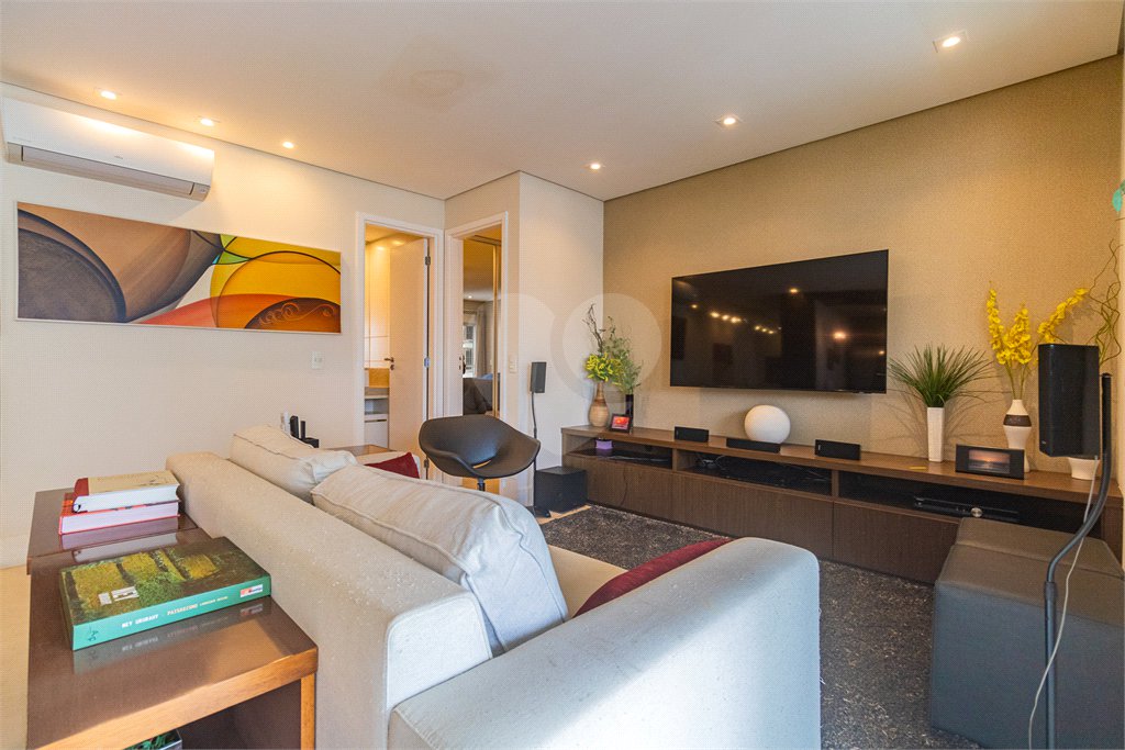 Apartamento à venda com 1 suíte em Campo Belo, São Paulo, SP