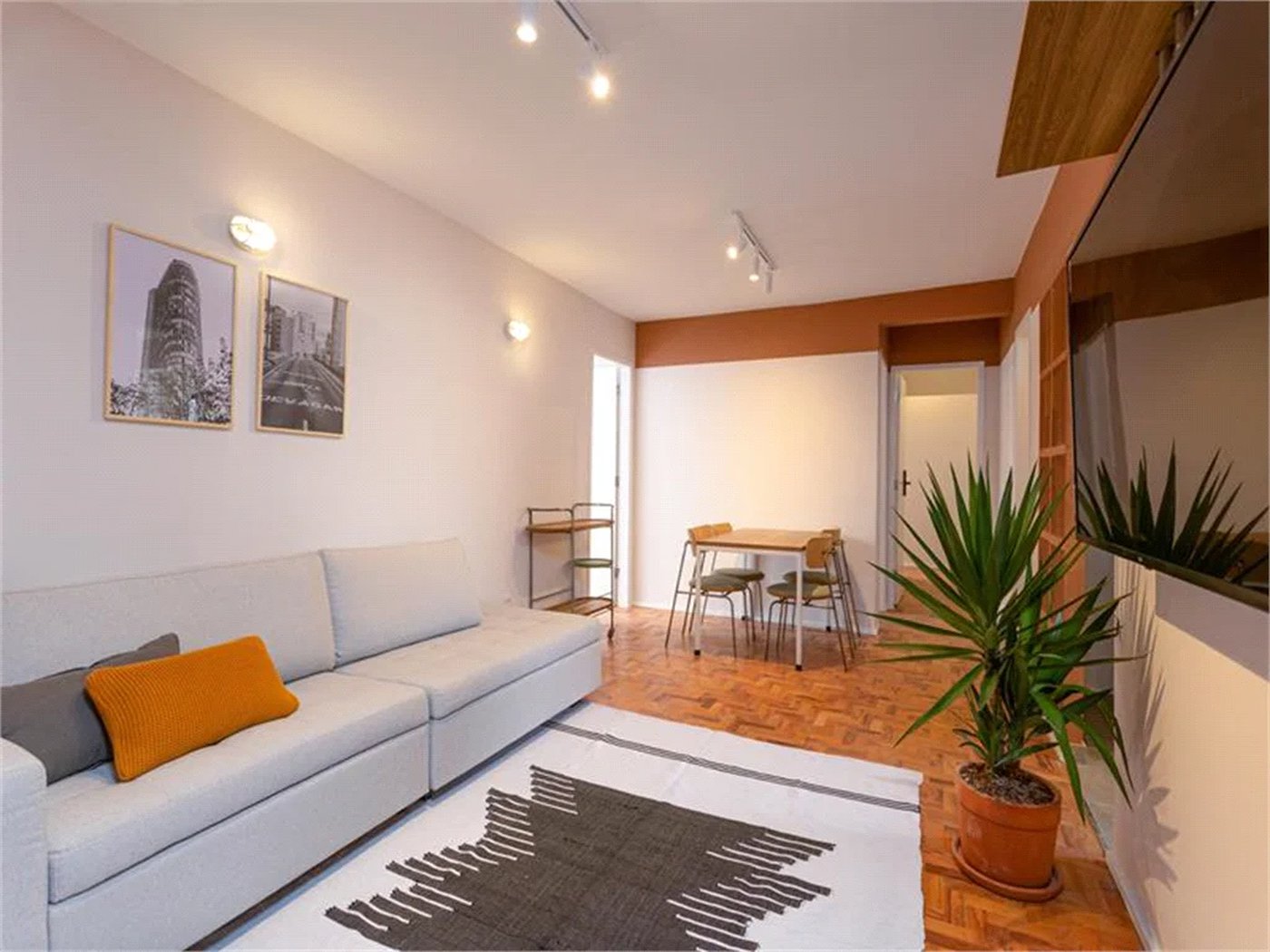 Apartamento à venda com 4 quartos, sendo 2 suítes, em Pinheiros, São Paulo, SP