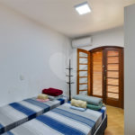 Casa Térrea à venda com 5 quartos, sendo 2 suítes, em Alto da Boa Vista, São Paulo, SP