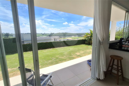 Casa à venda com 4 quartos, sendo 3 suítes,  no condomínio Fazenda Alta Vista, Salto de Pirapora - SP