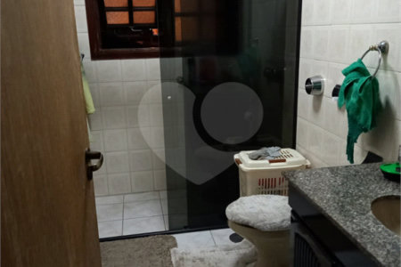 Casa à venda com 2 quartos, sendo 1 suíte, em Vila Industrial, Mogi das Cruzes, SP
