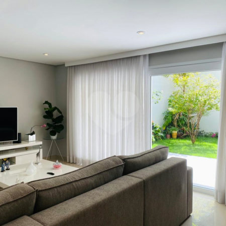 Casa à venda com 4 quartos, sendo 2 suítes, no condomínio Residencial Vila Lagos, São Paulo - SP
