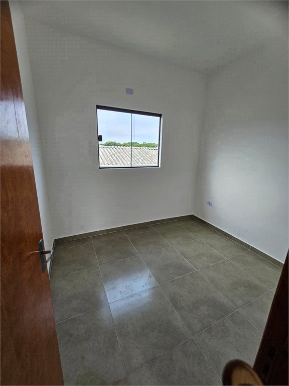 Sobrado à venda com 2 quartos em Maracanã, Praia Grande, SP