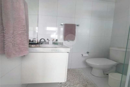 Sobrado à venda com 3 quartos, sendo 1 suíte,  em Brooklin Paulista, São Paulo, SP