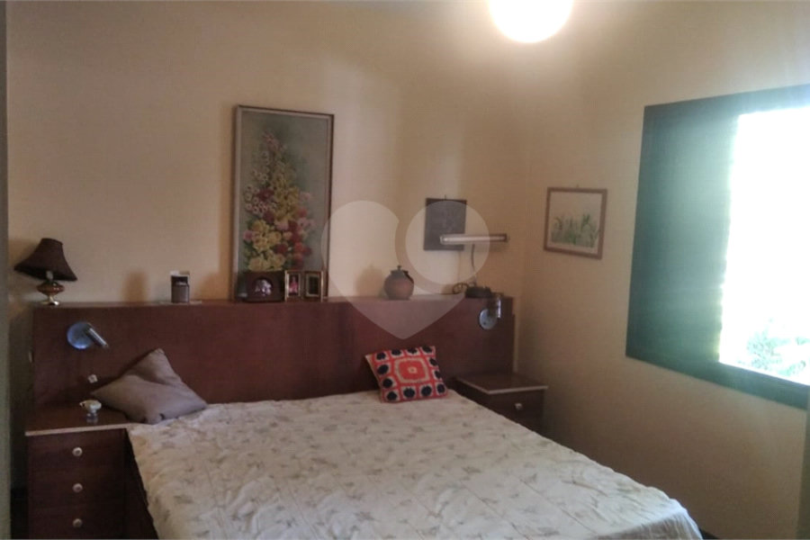 Casa à venda com 5 quartos, sendo 3 suítes, no condomínio Alpes da Cantareira, Mairiporã - SP