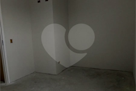 Casa à venda com 2 quartos no condomínio Residencial Bella Suissa, Mogi das Cruzes - SP
