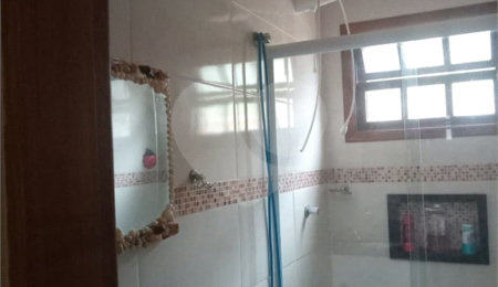 Casa à venda com 2 quartos em Jardim Savoy, Itanhaém, SP