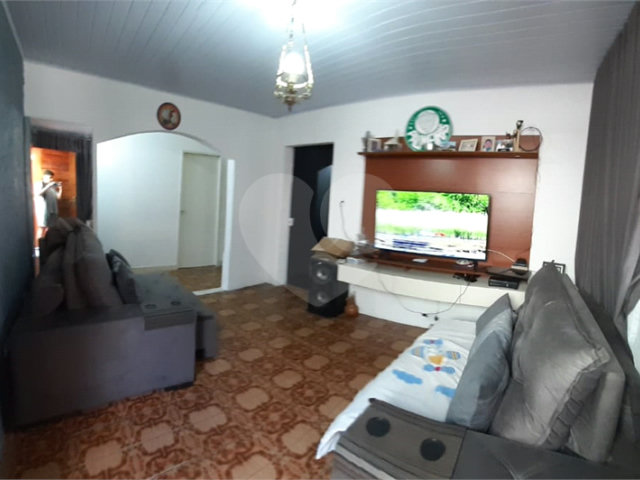 Casa Térrea à venda com 4 quartos em Campo Limpo, São Paulo, SP