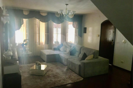 Sobrado à venda com 3 quartos em Vila Galvão, Guarulhos, SP