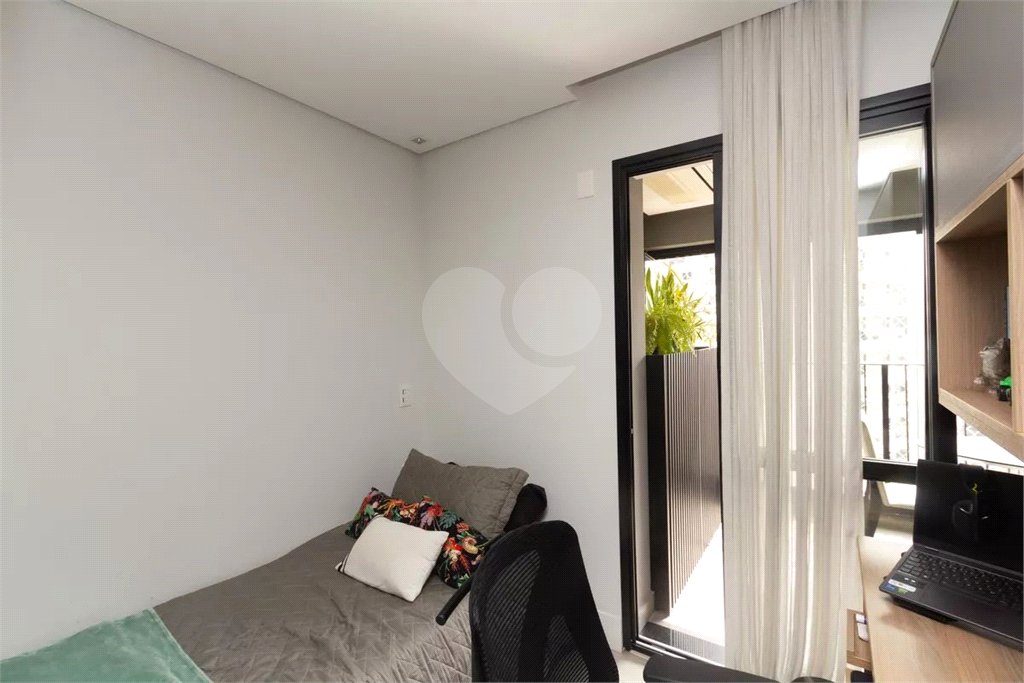 Apartamento à venda com 3 quartos, sendo 1 suíte,  em Vila Olímpia, São Paulo, SP