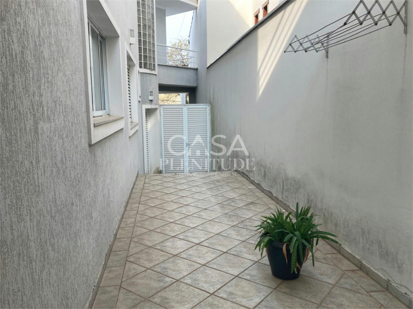 Casa em condomínio à venda com 4 quartos, sendo 3 suítes, em Aparecidinha, Sorocaba, SP