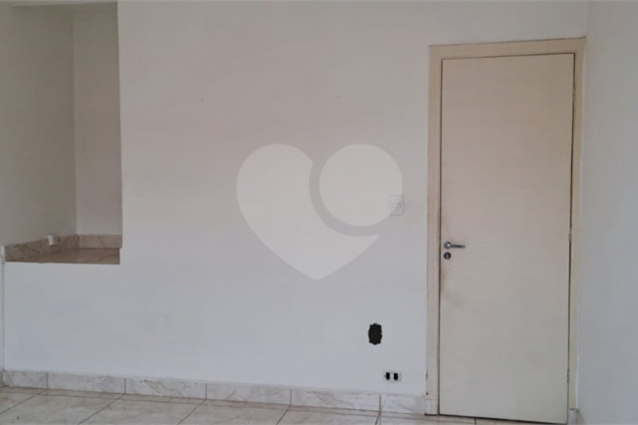 Sobrado à venda com 2 quartos em Vila Medeiros, São Paulo, SP