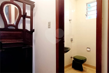 Casa Térrea à venda com 4 quartos, sendo 1 suíte,  em Brooklin Velho, São Paulo, SP