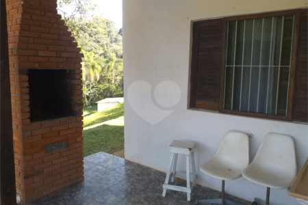 Sítio à venda com 4 quartos, sendo 1 suíte,  em Cruz das Almas, Biritiba-mirim, SP
