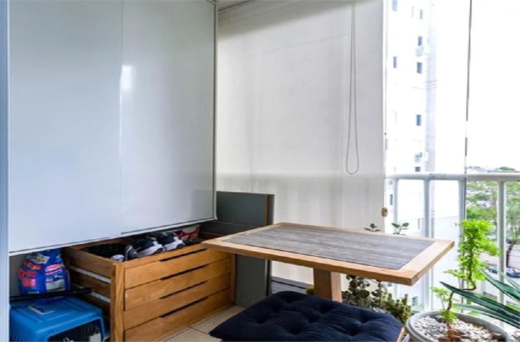 Apartamento à venda com 2 quartos, sendo 1 suíte, em Parque Reboucas, São Paulo, SP