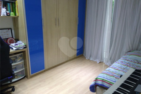 Casa à venda com 3 quartos, sendo 1 suíte,  no condomínio Conselheiro Ferraz, Rio de Janeiro - RJ