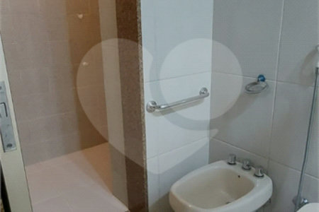 Apartamento à venda com 4 quartos, sendo 1 suíte,  em Laranjeiras, Rio de Janeiro, RJ