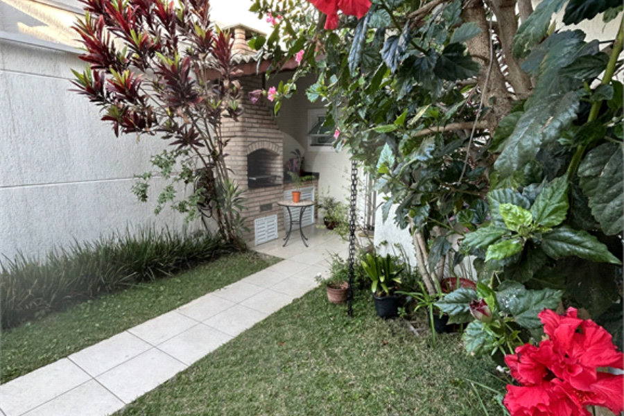 Sobrado à venda com 3 suítes em Tremembé, São Paulo, SP