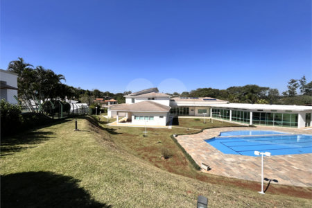 Casa à venda com 6 quartos, sendo 5 suítes, no condomínio City Castelo, Itu - SP