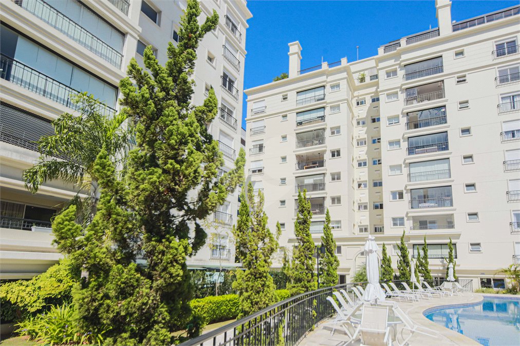 Apartamento à venda com 4 quartos, sendo 3 suítes, em Granja Julieta, São Paulo, SP