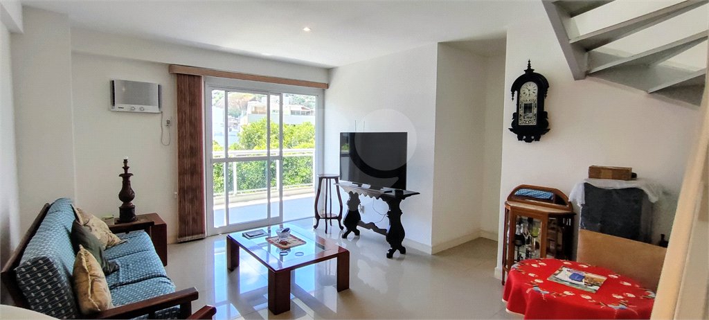 Cobertura à venda com 3 quartos, sendo 1 suíte,  em Tijuca, Rio de Janeiro, RJ