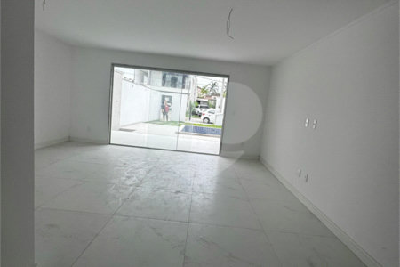 Casa à venda com 3 suítes no condomínio Grand Park, Rio de Janeiro - RJ