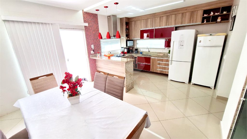 Casa à venda com 2 suítes no condomínio Residencial Vale das Palmeiras, Rio de Janeiro - RJ