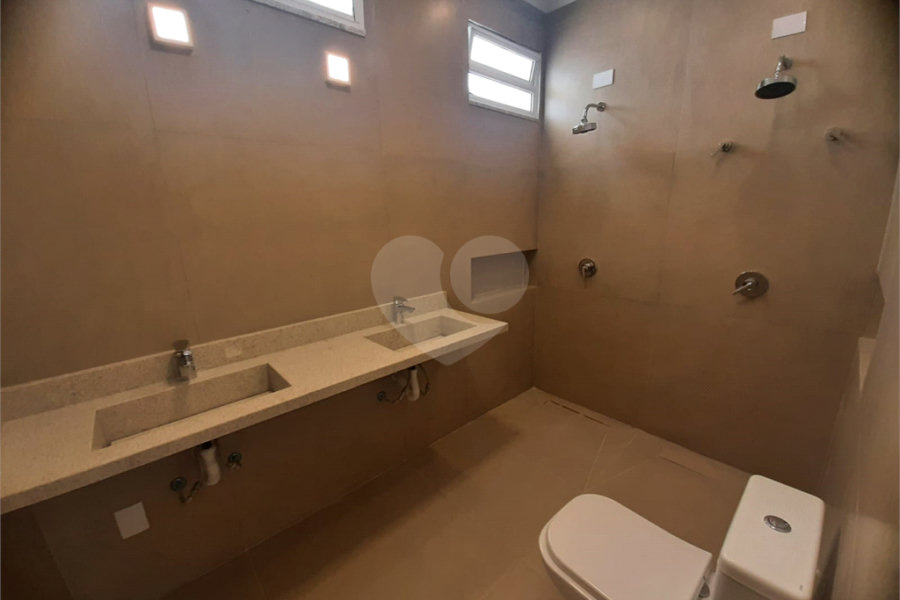 Casa Térrea à venda ou para alugar com 4 suítes em Jardim São Bento, São Paulo, SP