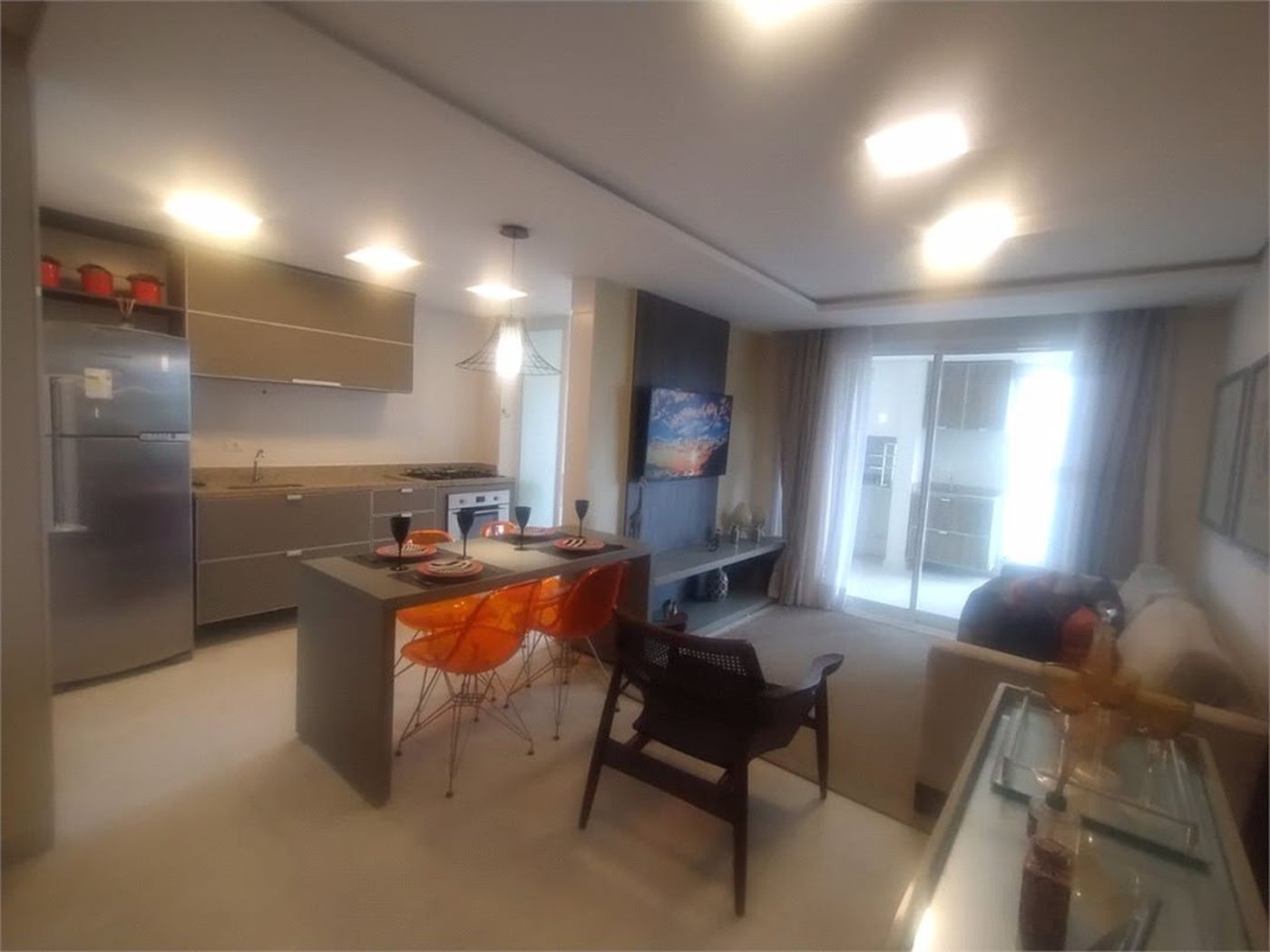 Apartamento Residencial à venda, Jardim Virginia, Guarujá - AP1301.