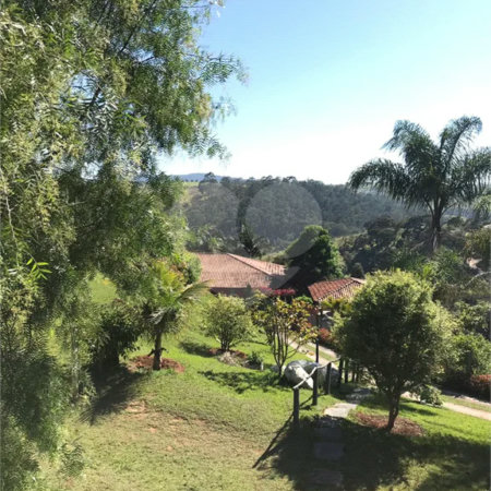 Chácara à venda com 4 quartos, sendo 3 suítes, em Monterrey, Louveira, SP