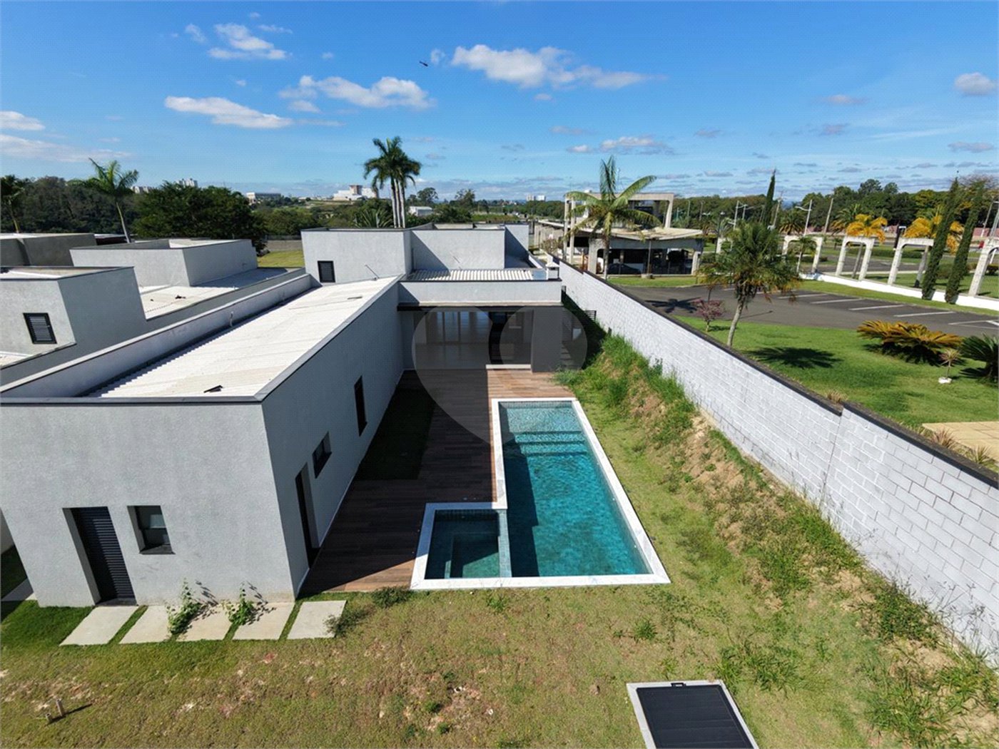 Casa à venda com 4 suítes no condomínio Saint Patrick, Sorocaba - SP